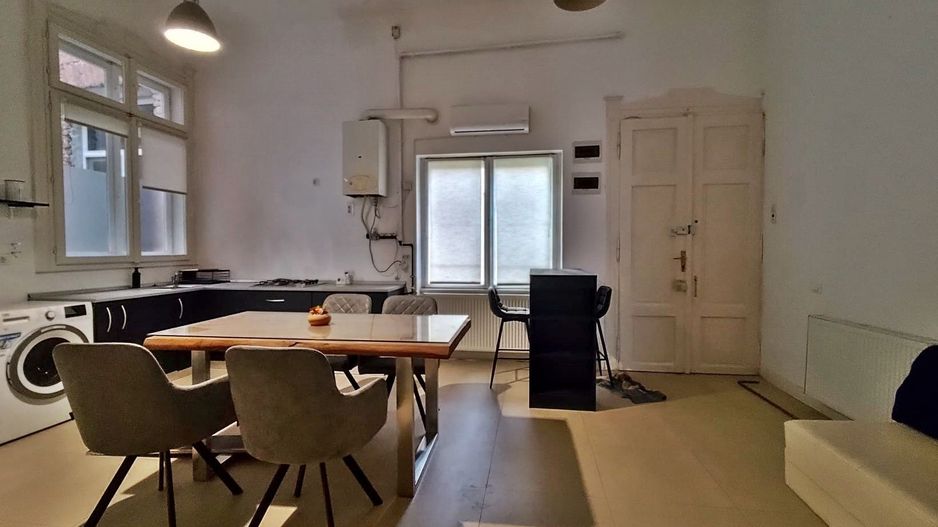 Inchiriere 3 camere  ultracentral, str. Iuliu Maniu, Oradea - Poză 10