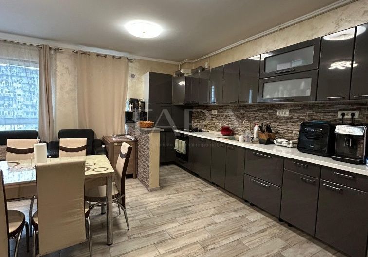 Apartament 4 camere, finisat modern, parcare subterană – zona Vivo - Poză 1