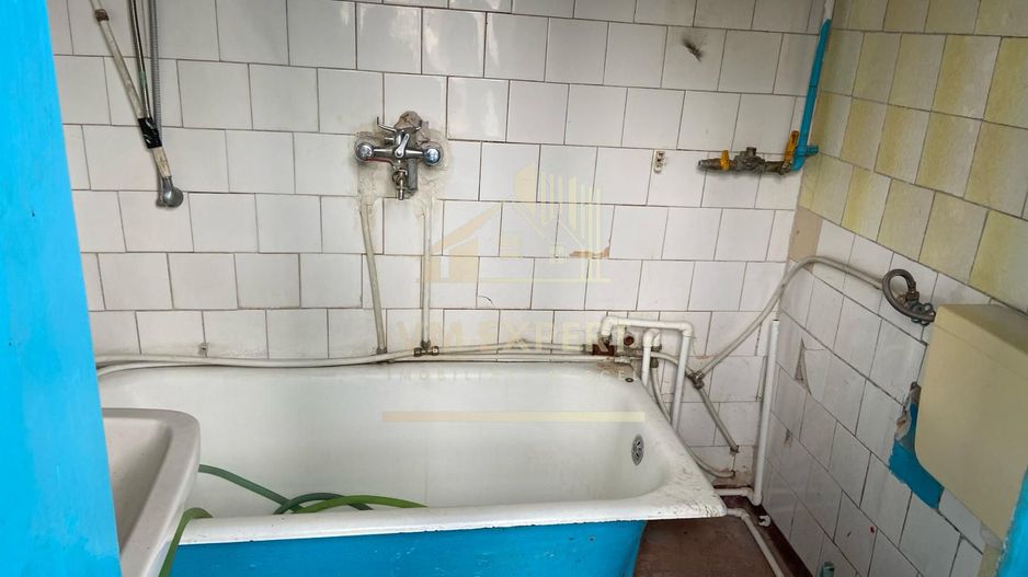 VILA 7 CAMERE, TEREN 337 MP, CENTRU CAMPULUNG - Poză 11