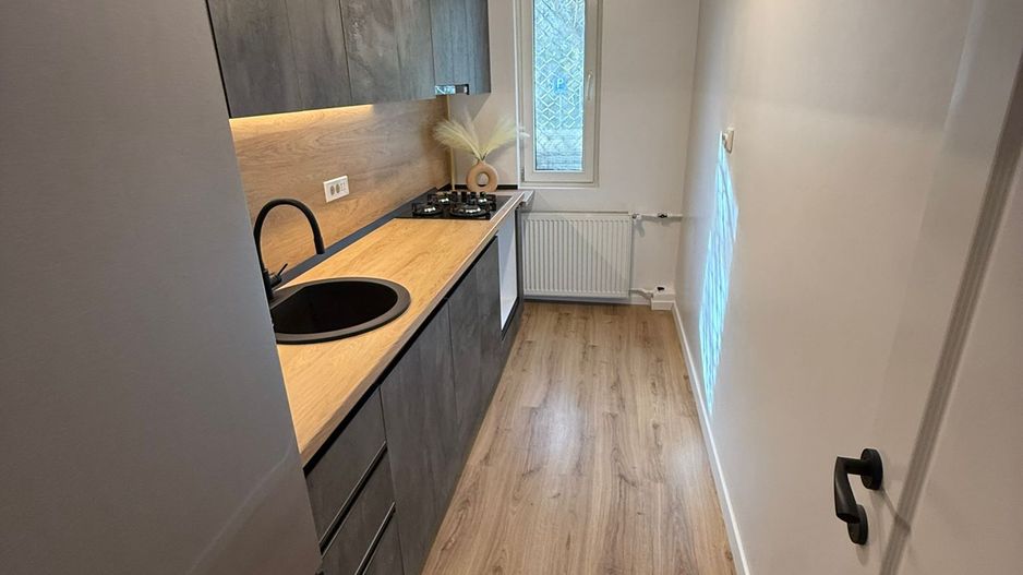 Garsoniera Renovata - Decomandata - Gorjului - Metrou 10 minute - Poză 5