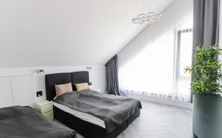 VILĂ MODERNĂ DE LUX CU PISCINĂ, FOTOVOLTAICE ȘI FOIȘOR – BREAZA - Poză 43