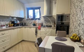 Casă P+subpantă cu 4 camere de vânzare în Cartierul Tineretului,Oradea - Poză 8