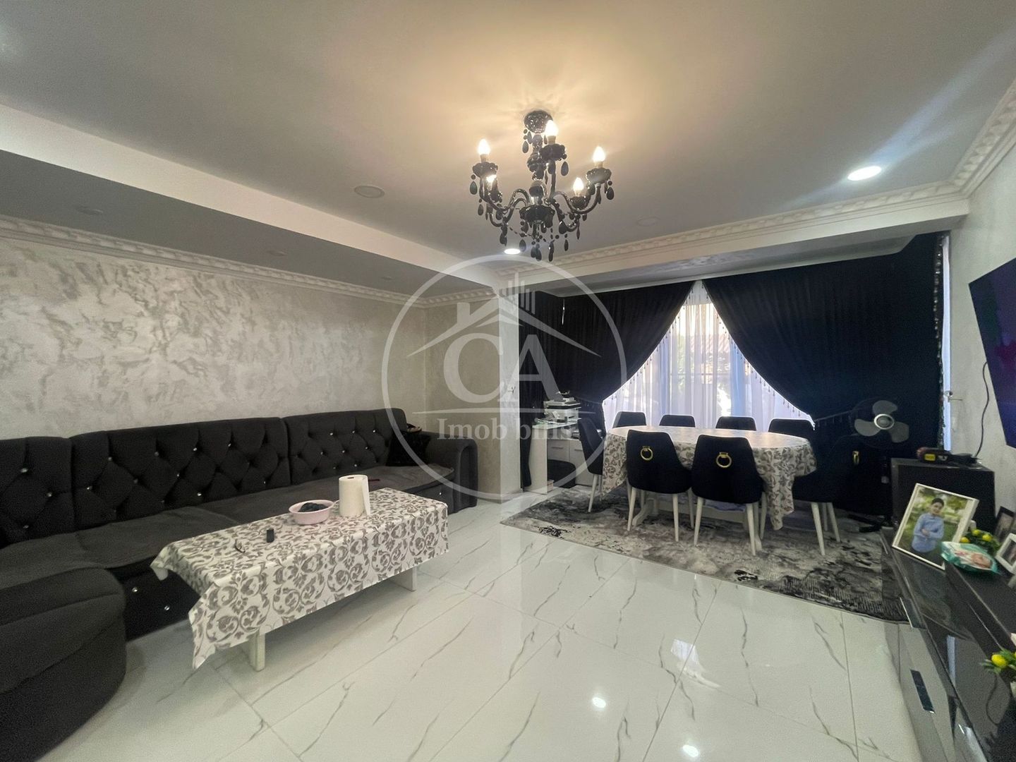 Casă de vânzare cu 4 camere în Cartierul Tineretului, Oradea - Poză 7