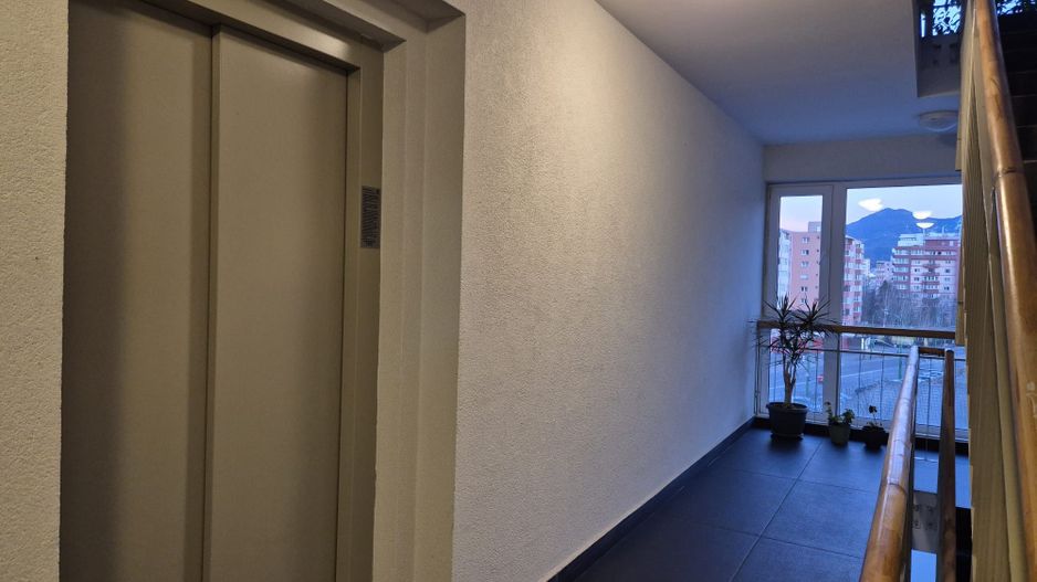 Exclusivitate -Apartament în bloc nou, Intrare Răcădău, cu priveliște spre Tâmpa - Poză 17