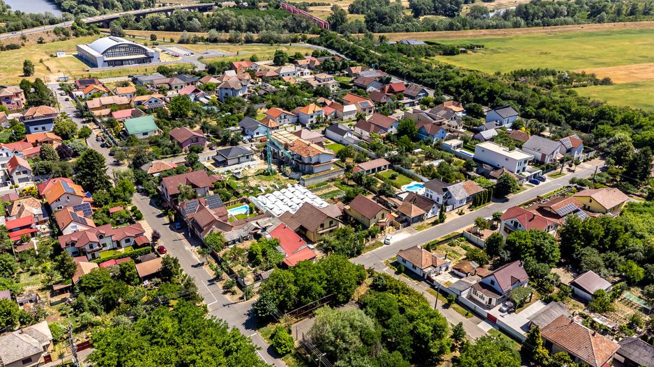 Apartament nou cu 3 camere și grădină in Subcetate - Poză 7