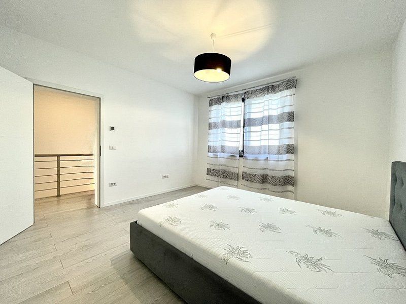 Casa în oraș - Aradului - British School - Poză 8