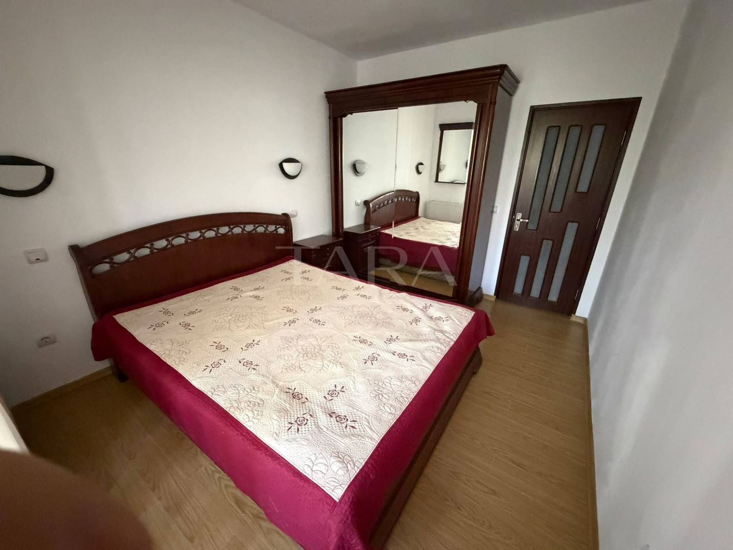Apartament cu 2 camere, parcare inclusă, zona centrală Florești. - Poză 6