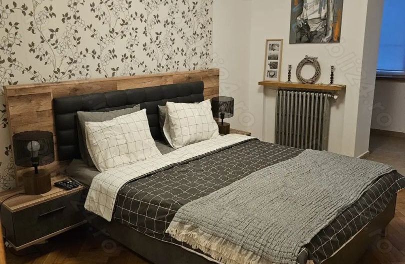 APARTAMENT COCHET ZONA KISELEFF - Poză 1