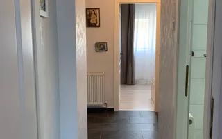 3 camere, bloc cu lift, renovat 2021 – zonă centrală - Poză 14