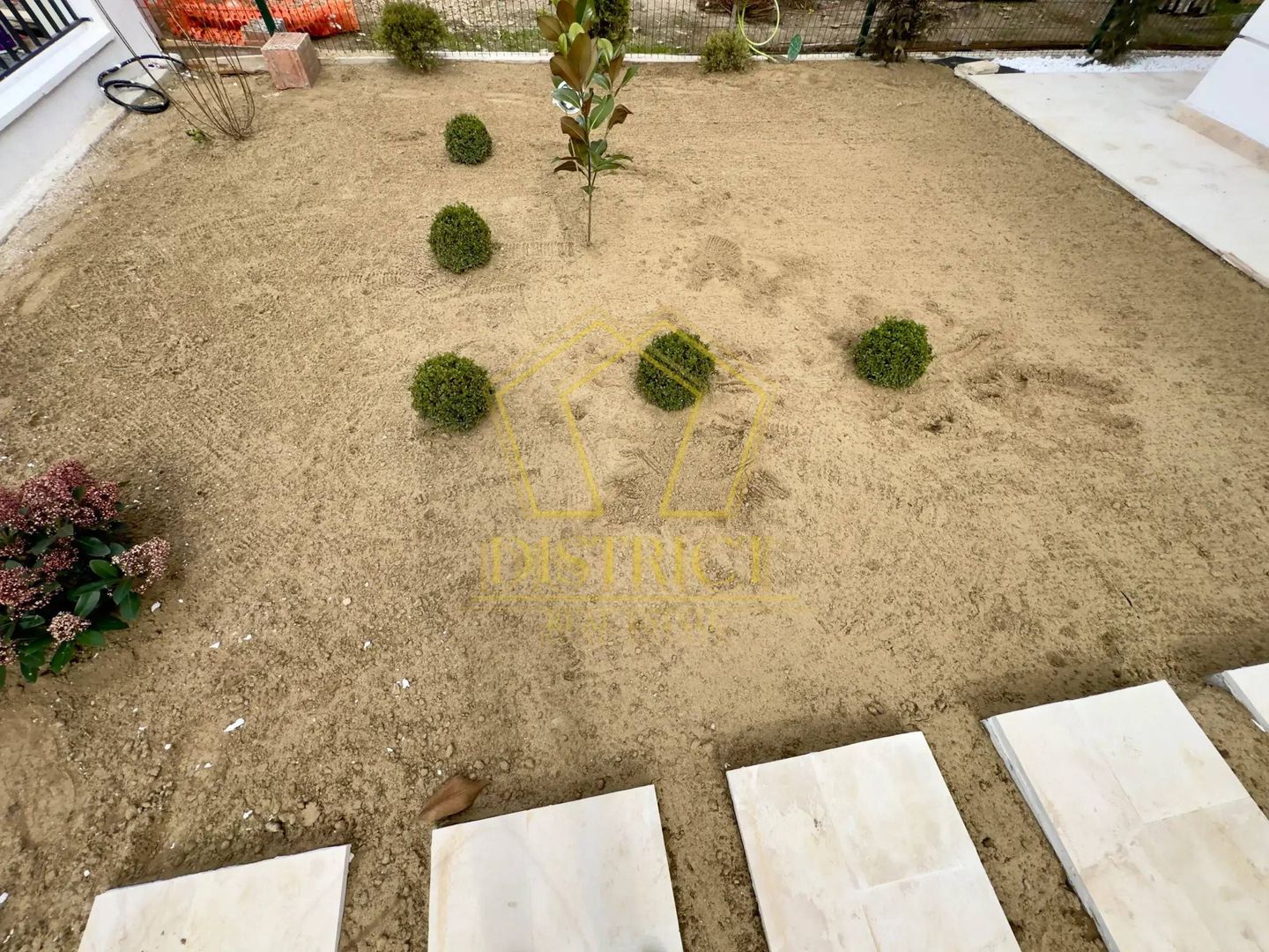 Casa superba cu 5 camere si garaj | Dumbravita - Poză 14