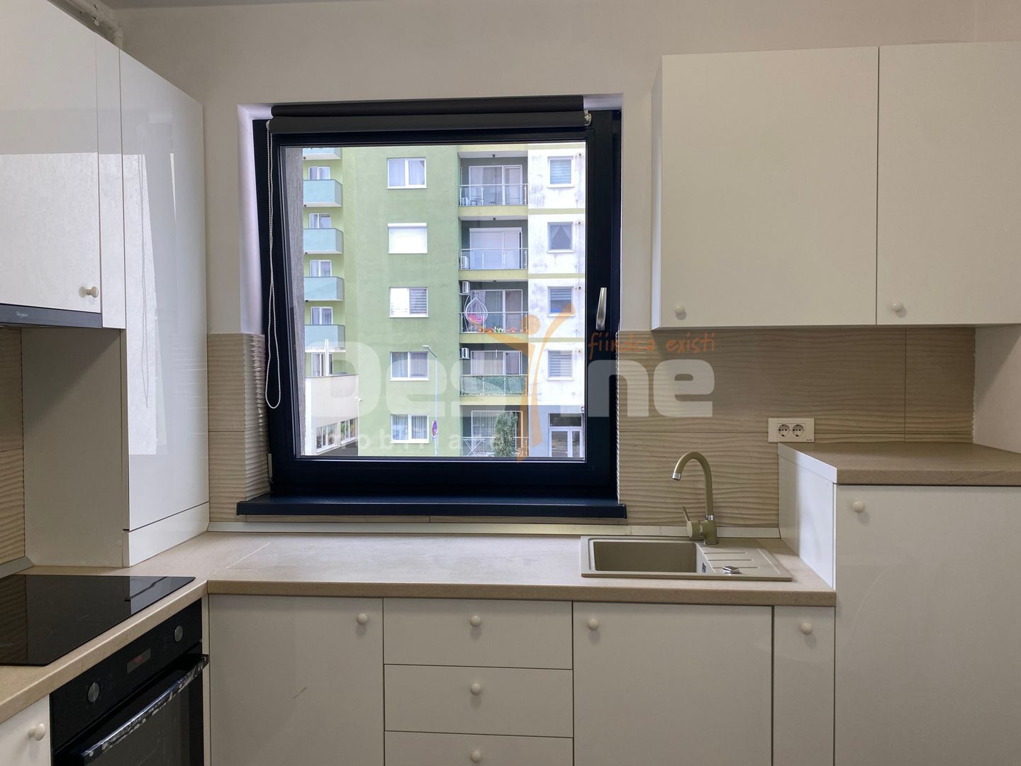 Garsoniera lux, etajul 1, cu balcon si loc de parcare inclus,   Coresi - Poză 6