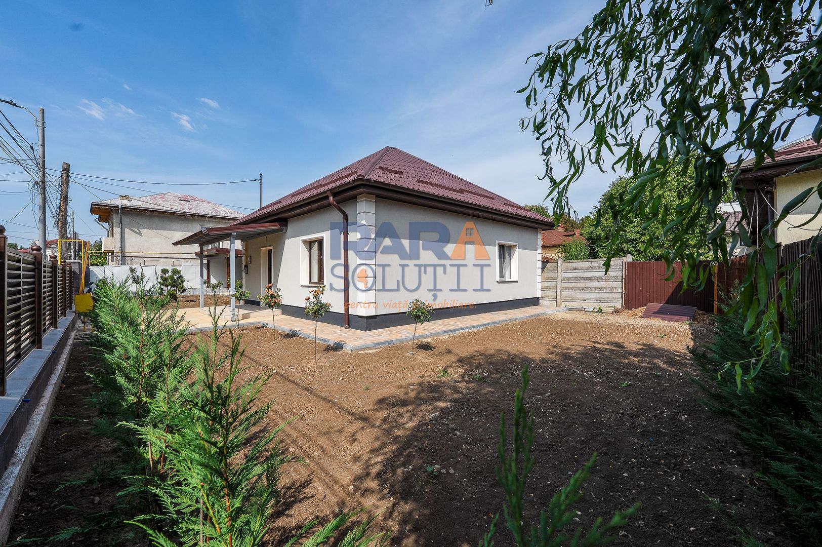 Ocazie rară: Casă în zona Spitalului Municipal Roman - Poză 16