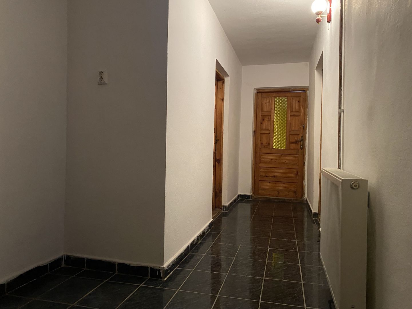Vanzare apartament -3 camere la casă, etaj 1+pod+cota teren–Târgoviște - Poză 11