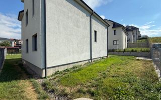 Casa individuala cu teren generos, retrasă de la trafic - Poză 6
