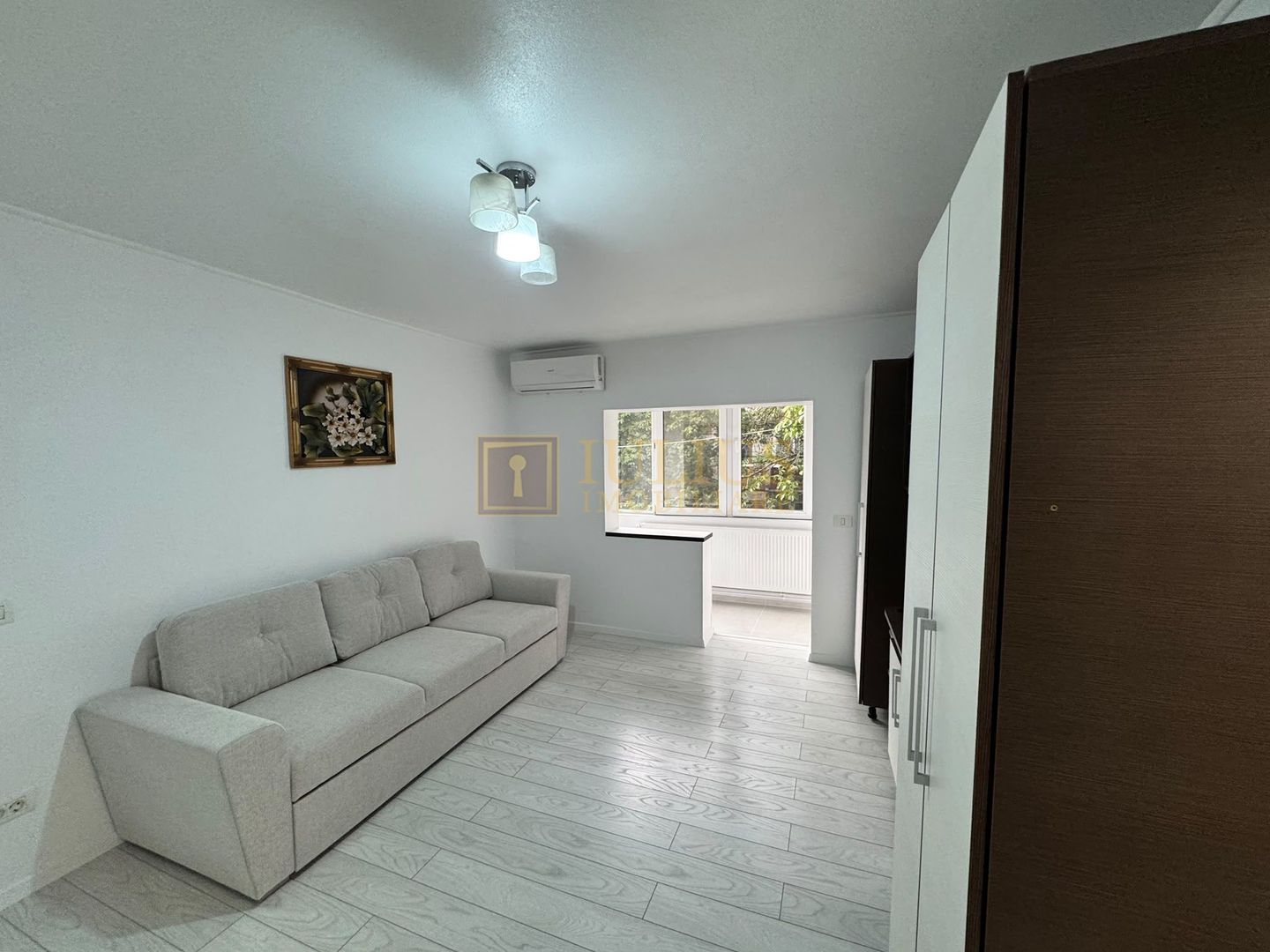 ARADULUI| 2 camere| etaj 1| centrala proprie| confort 1 - Poză 8