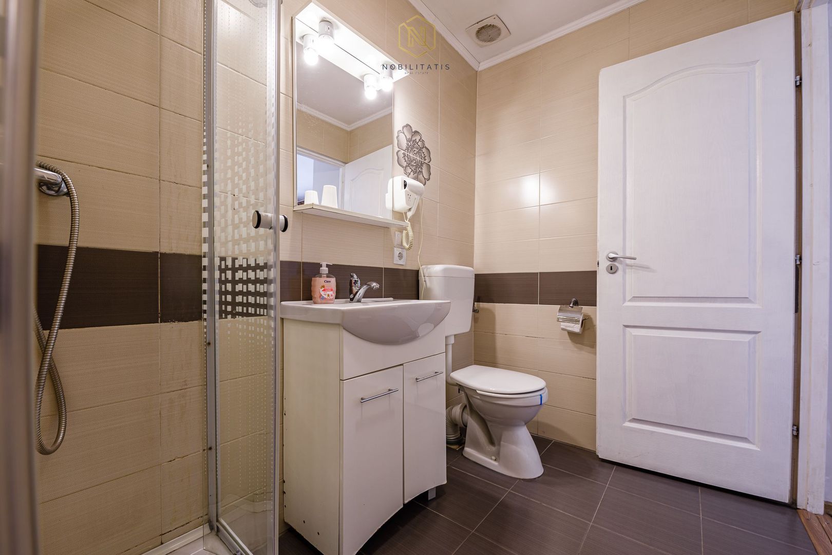 Proprietatea ideala pentru investiție, spații generoase, teren 1.200mp - Poză 18