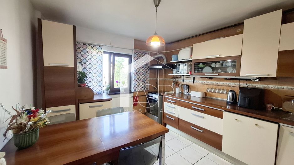 Apartament cu 3 camere, ultracentral - Poză 5