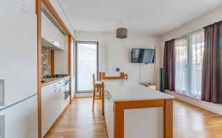 Apartament 2 Camere de Închiriat – Zona Șchei, Parcare Privată - Poză 11