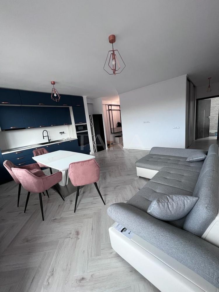 Apartament 4 camere, etajul 1, bloc nou cu lift, zona Sub Cetate. - Poză 1