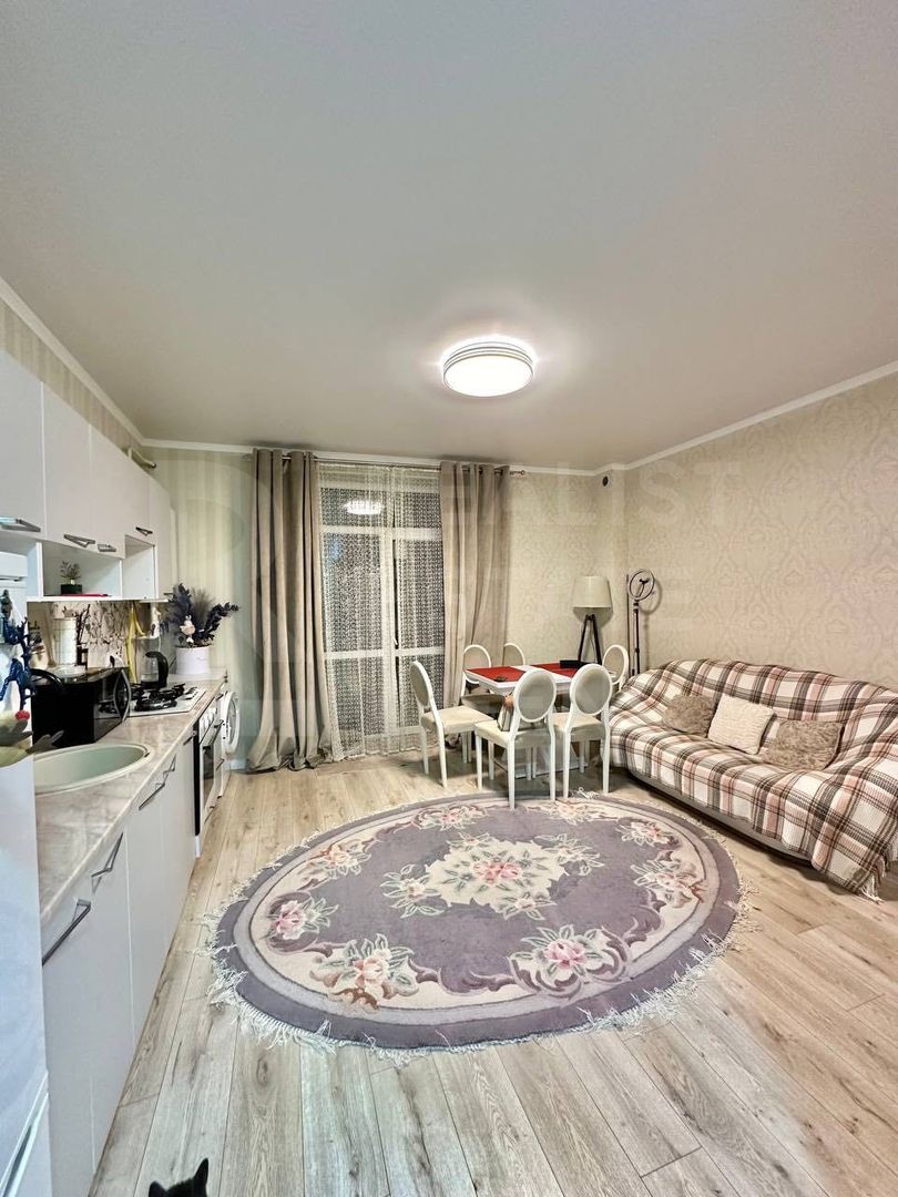 Vânzare, apartament, 1 cameră + living, strada Liviu Damian, Durlești - Poză 3