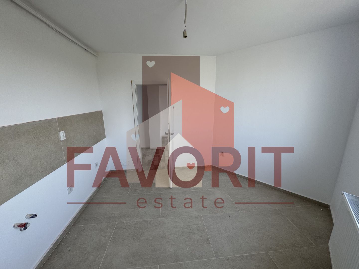 59 mp utili. Disponibil imediat. 2 locuri de parcare inscrise in CF. - Poză 1
