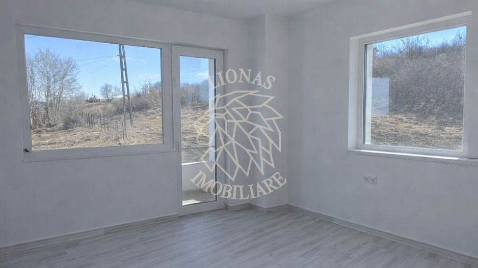 Casa 4 camere 154 mp-teren 600 mp-panorama spre oras-Zona La Soare - Poză 5