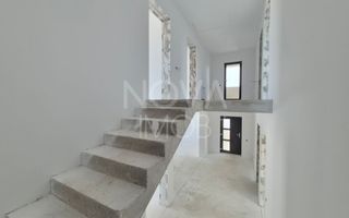 Casa individuala 5 camere + terasa, pivnita si pod amenajabil, Sibiu - Poză 10