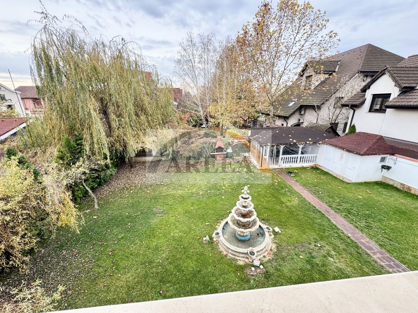 Vila lux cu 1000 mp teren pe Erou Iancu Nicolae langa Jolie Ville - Poză 37