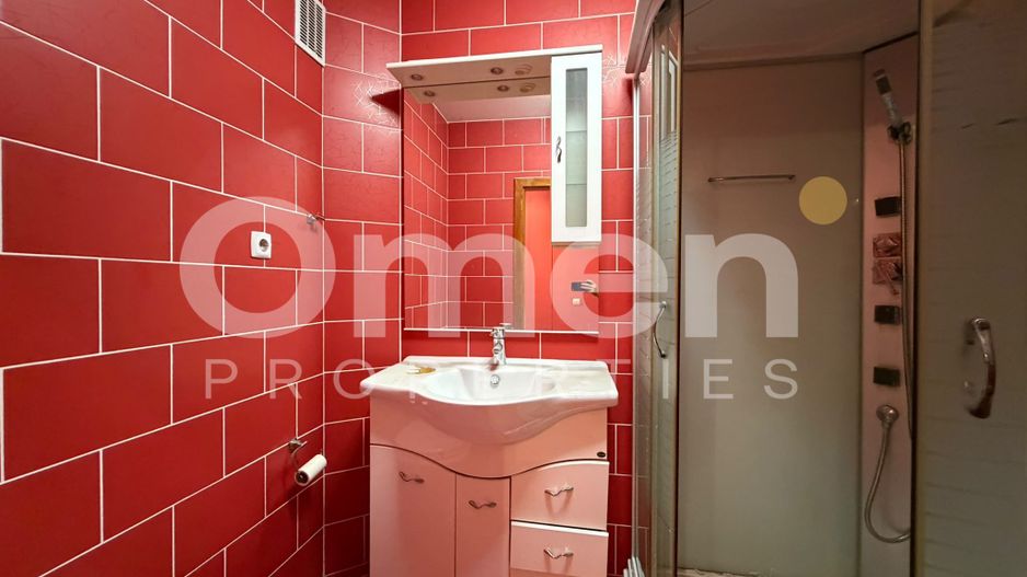 Apartament cu 3 camere | pe 2 niveluri | cu garaj | zona centrala | sat Arinis - Poză 9