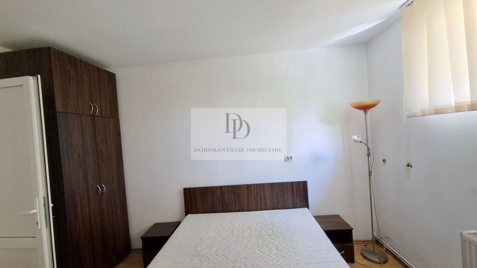 Apartament cu Potențial Investițional + Boxǎ | Zona Andrei Mureșanu - Poză 5