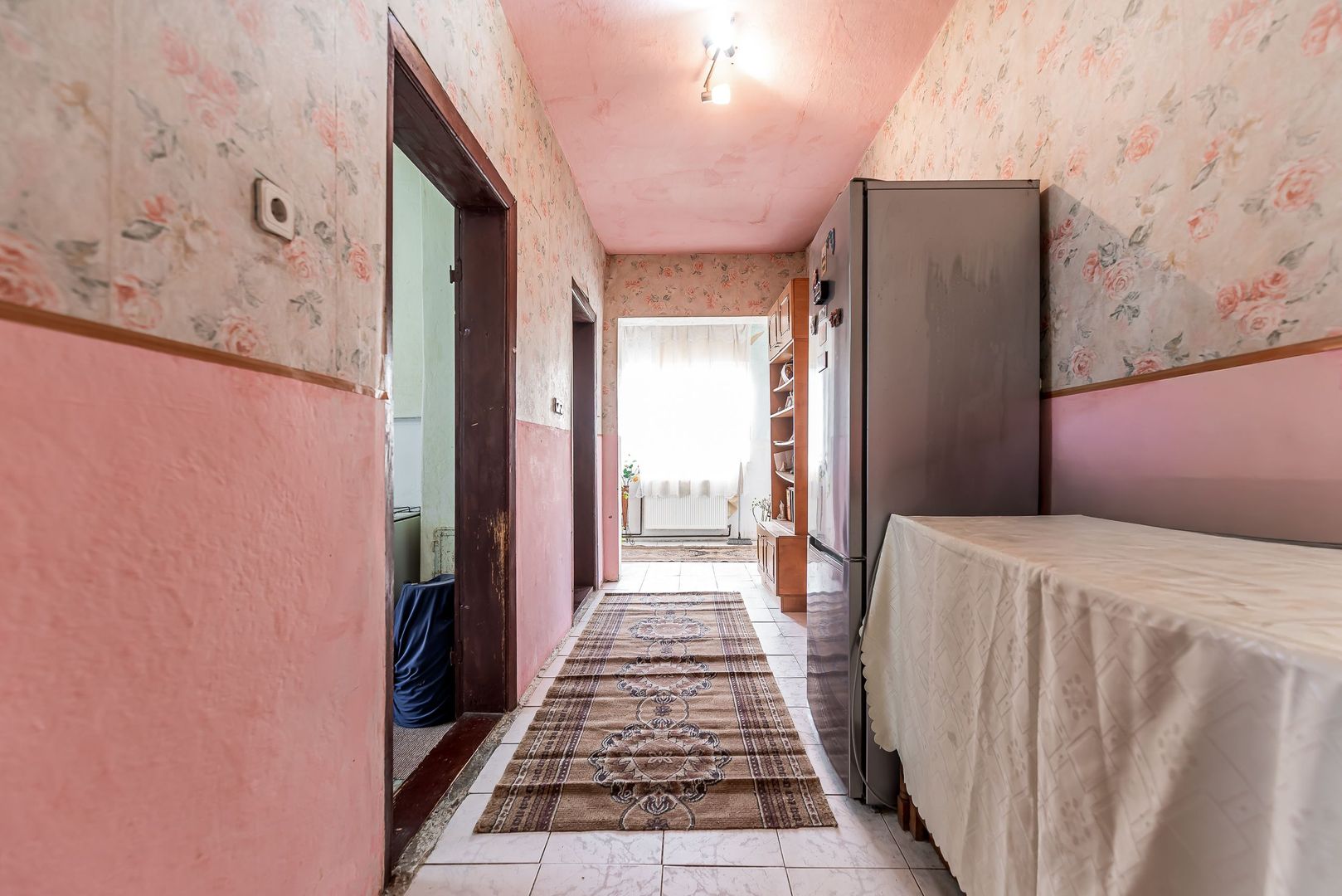 Casă de renovat cu 773 mp teren la preț de apartament - Poză 4