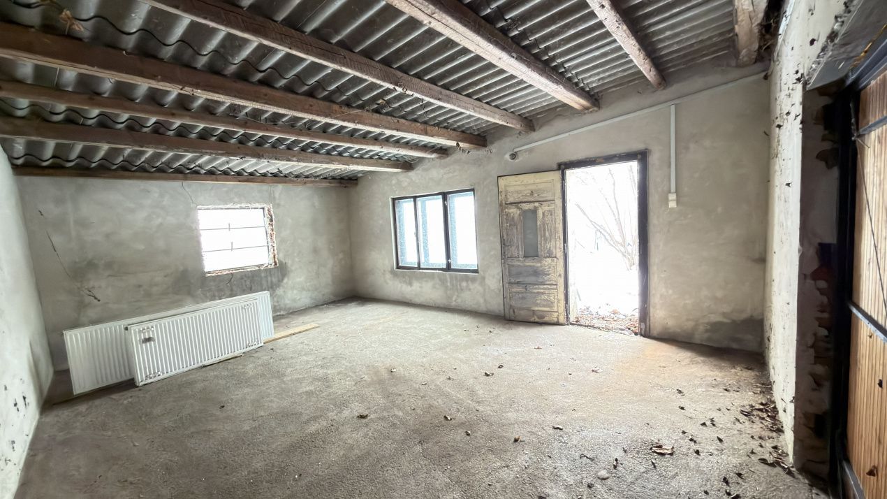Proprietate cu 2 case | Teren 546 mp | Str. Albinelor Nr.18 - Carei - Poză 23