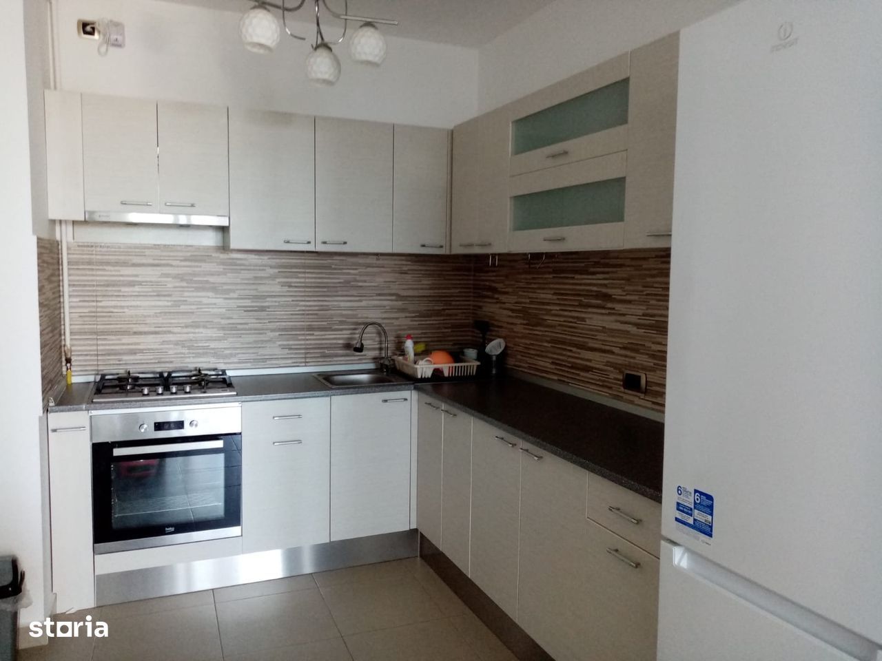 De închiriat – Apartament 2 camere, 70 mp – Isaran Residence, Cores - Poză 3