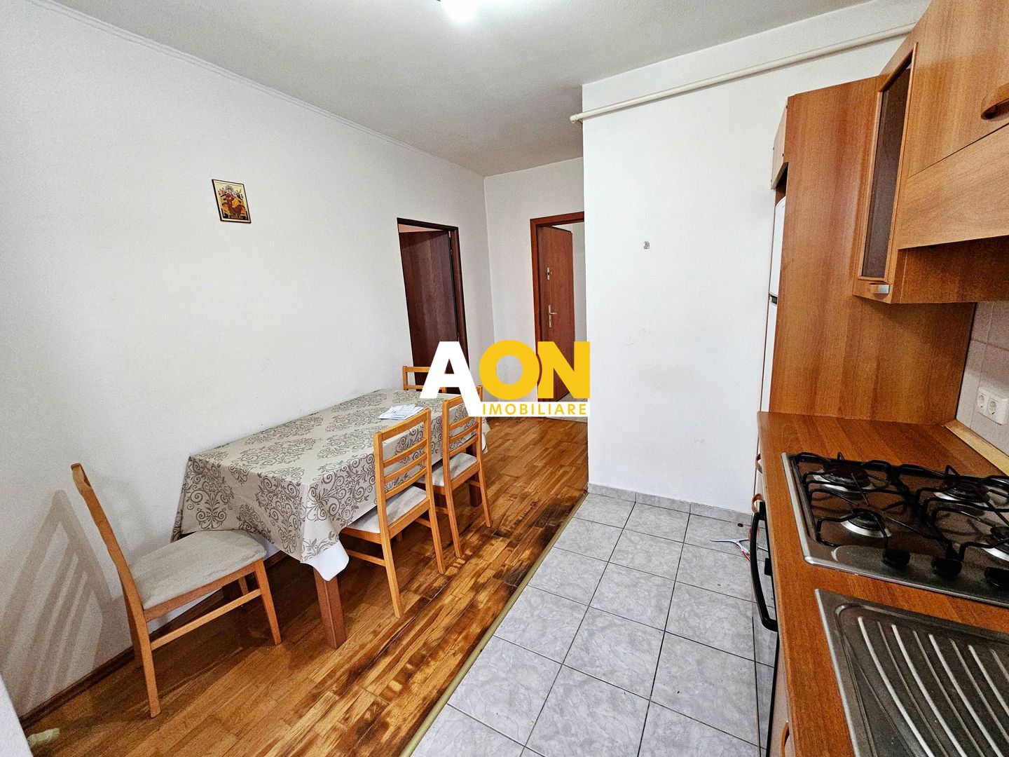 Apartament 3 camere, 71 mp utili, etaj 1, cu garaj, bloc nou, Cetate - Poză 7