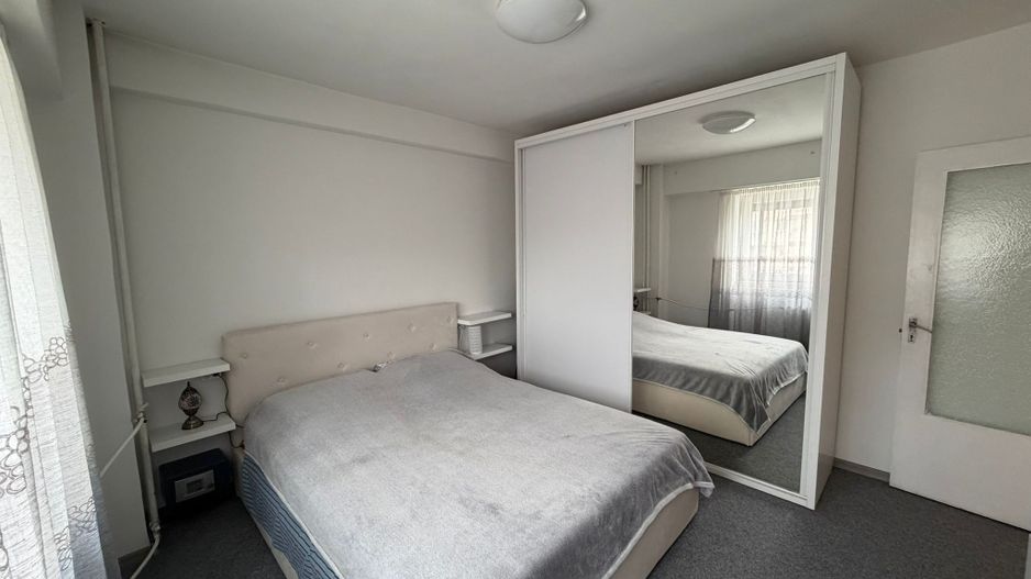 4 camere spatios si luminos Stefan cel Mare - Poză 4