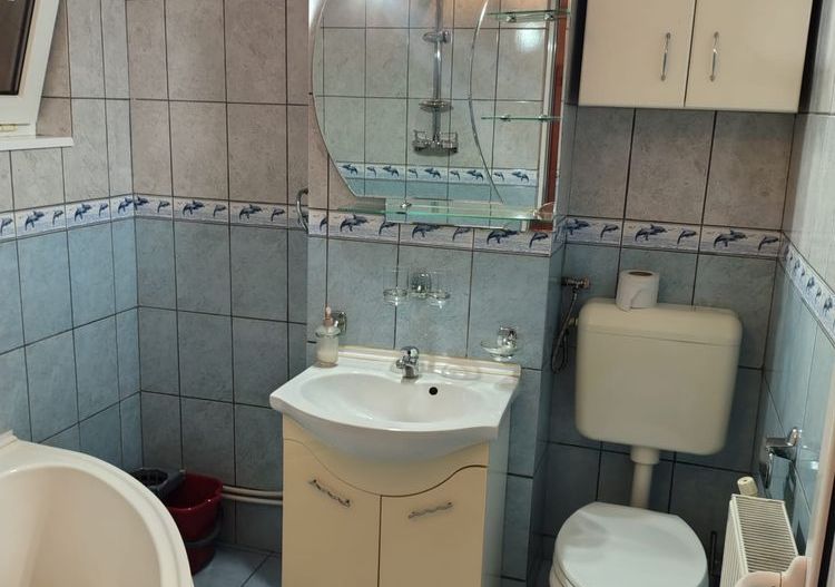 Inchiriez apartament 2 camere - Poză 5