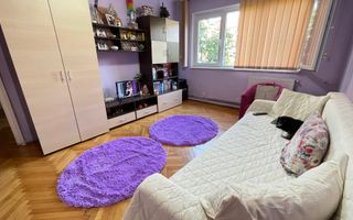 Apartament cu trei camere,etaj 2 - zona Cetatii - Poză 1