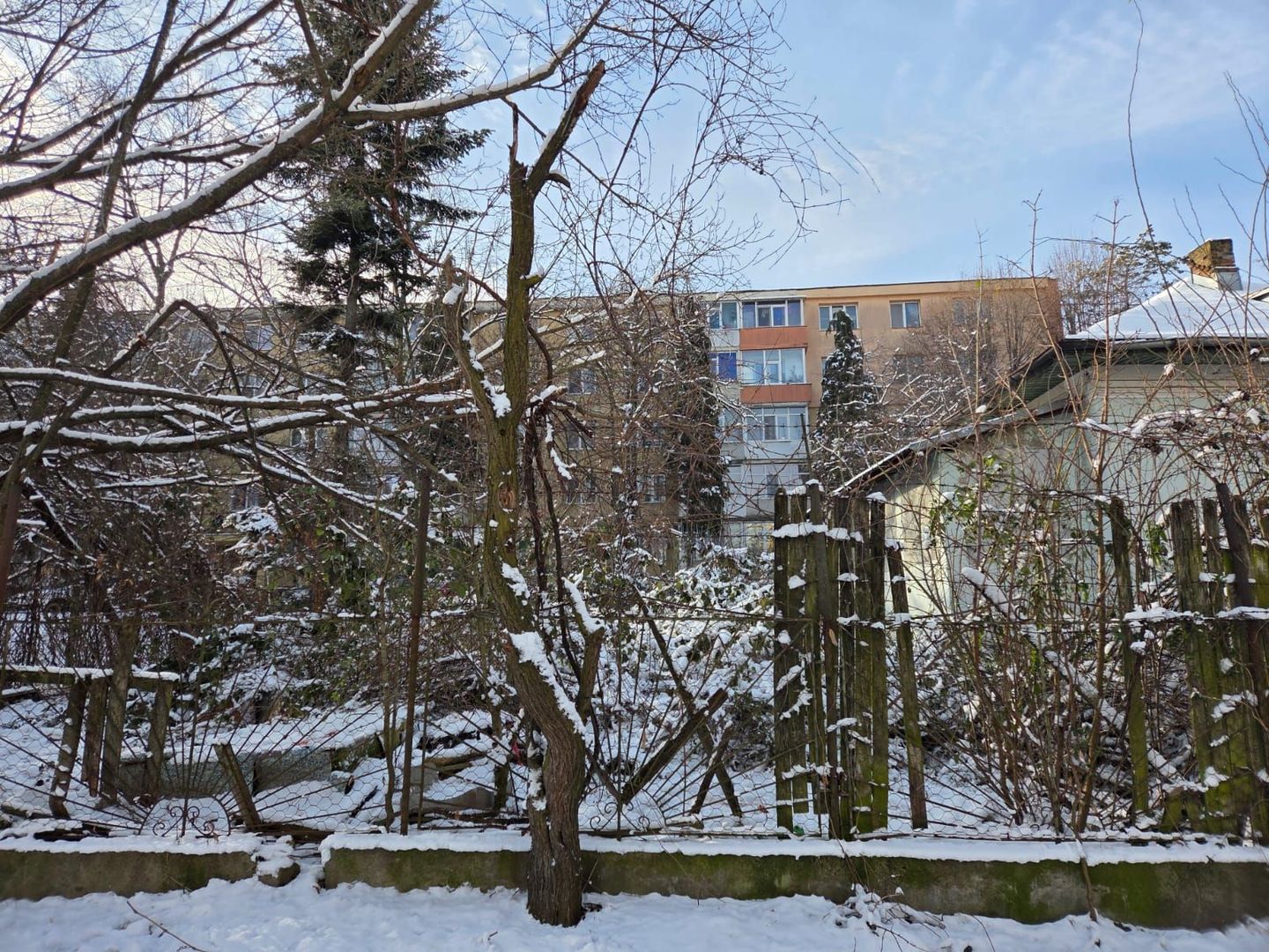 Casa si teren de vanzare Negru Voda - Poză 1