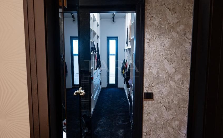 Penthouse spectaculos cu jacuzzi și panoramă unică - Poză 11