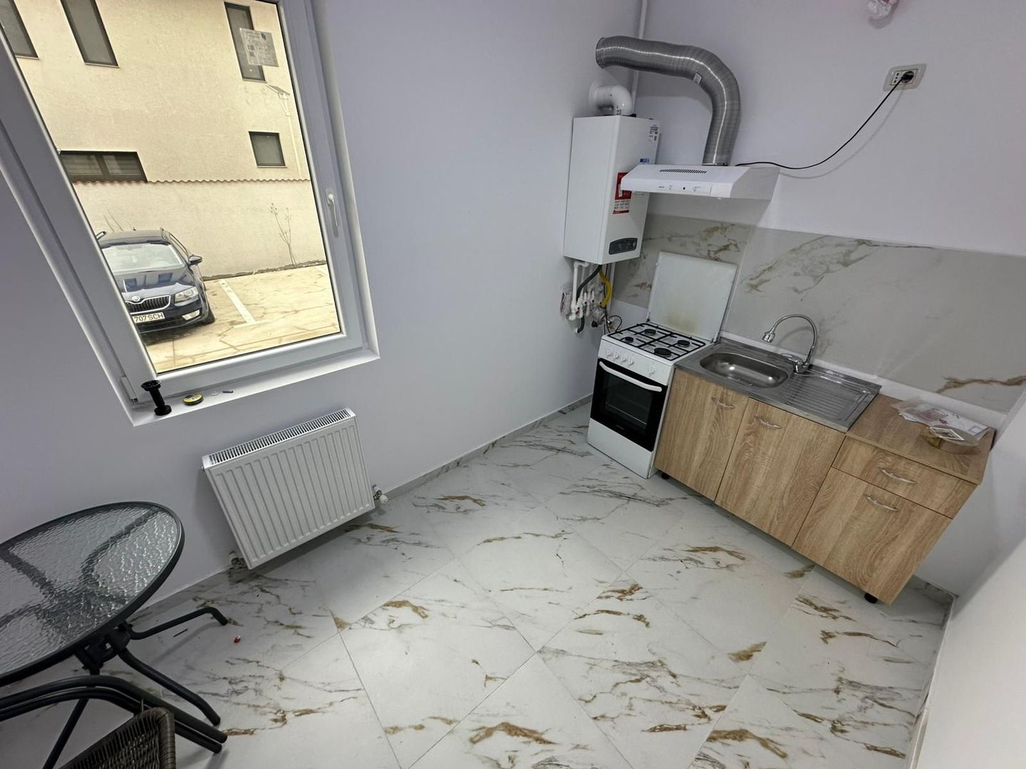 GARSONIERA STEJARULUI, BLOC NOU, CENTRALA TERMICA, PARTIAL MOBILAT - Poză 2