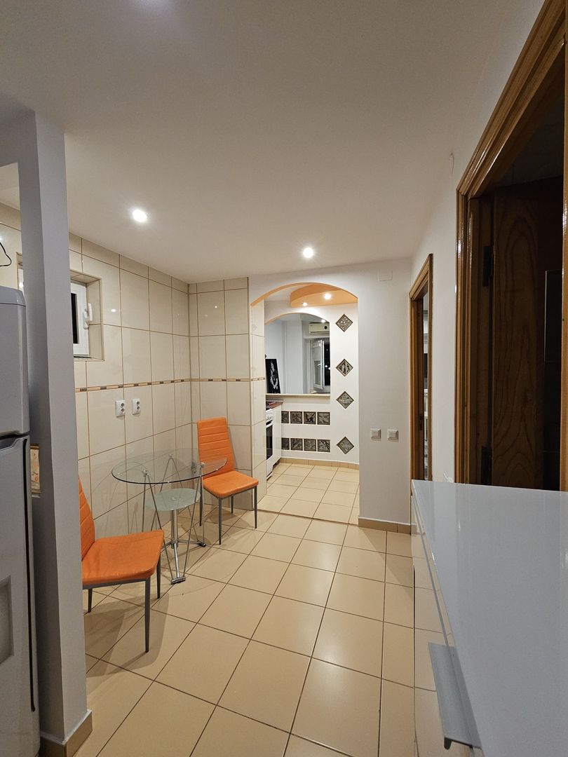 Închiriez garsonieră, Mall Vitan, modernă,  spațioasă + loc parcare - Poză 5