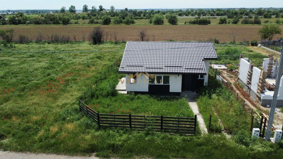 Casa parter 3 camere - comuna Berceni - Poză 2