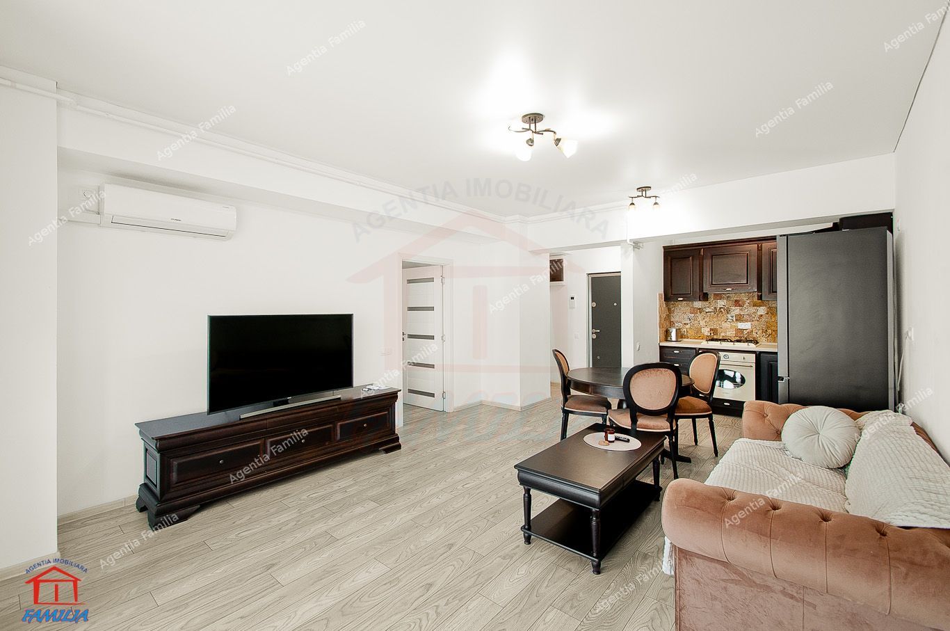 3 camere pe Faleza Dunarii cu vedere panoramica - Poză 8