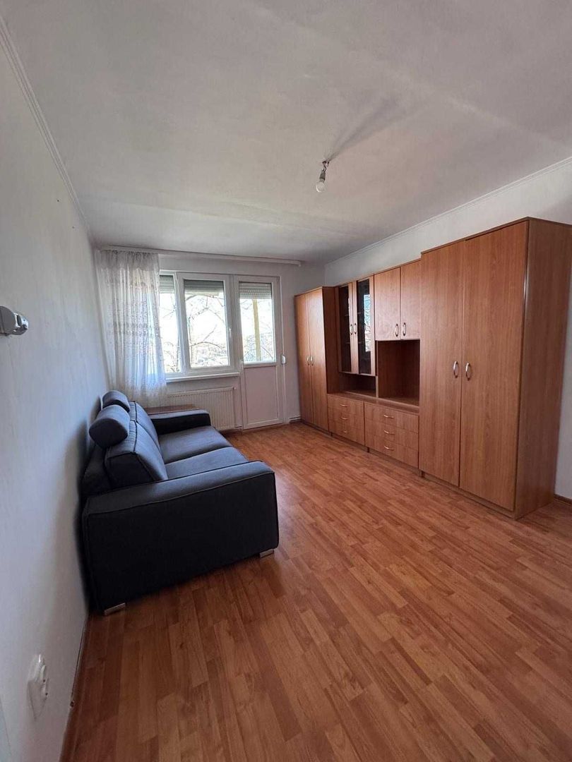 BRASADAS vinde ap 2 cam etaj 3/4 in Carpati 1. - Poză 2