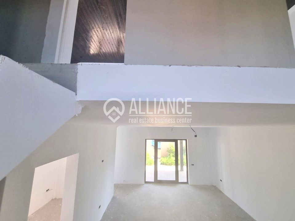 VALU LUI TRAIAN ( COD 02) -  Casa Superba 4 Camere aproape de conac - Poză 8