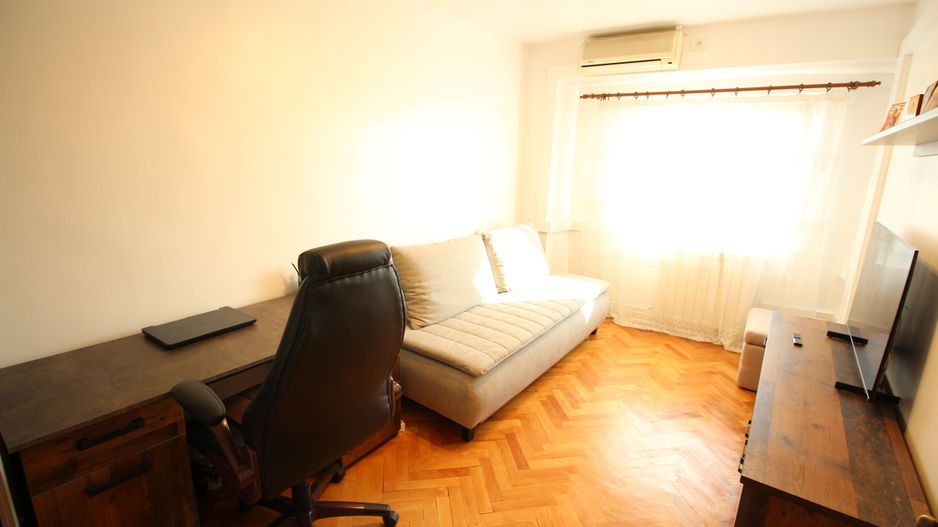 APARTAMENT 3 camere- 92mp SU - Poză 9