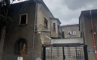 Casa-Curte proprie | Plantelor | - Poză 21