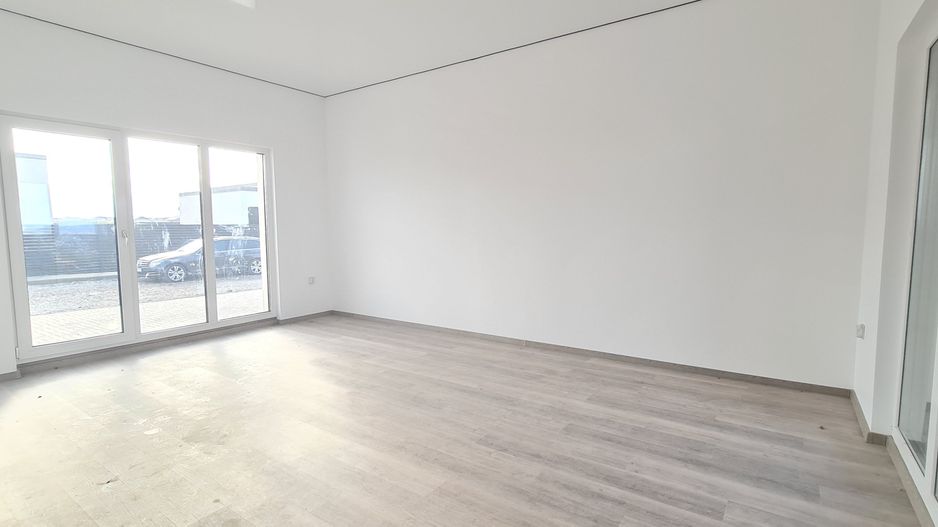 Casa 4 camere finalizata intabulata cartier Izvor Tarlungeni - Poză 4