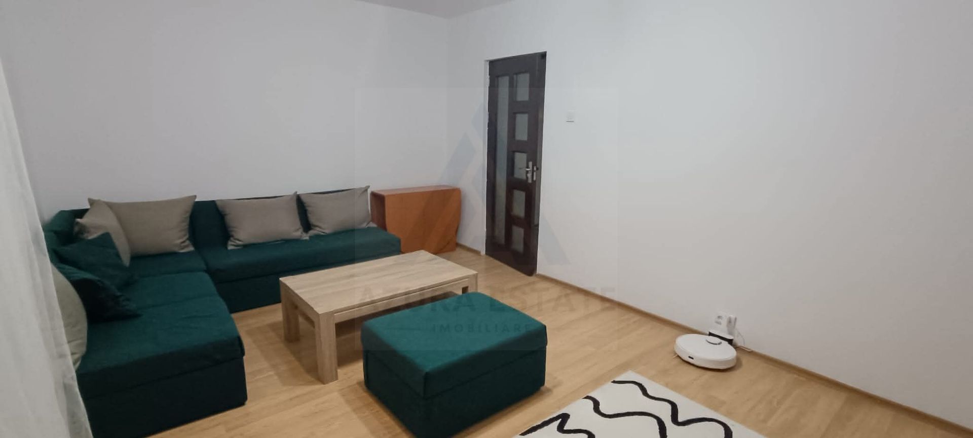 Apartament renovat 3 camere 66 mp utili 2 balcoane 2 bai zona Turnisor - Poză 3