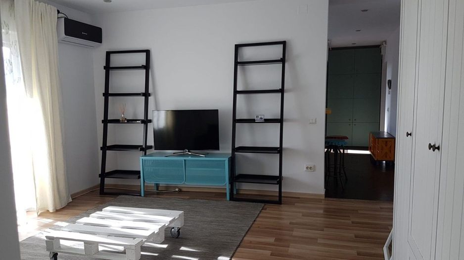 Apartament modern cu 3 camere de închiriat – la 5 minute de Iulius Mal - Poză 9